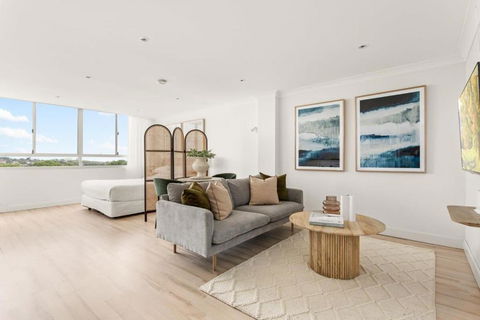 Chic Studio With A Pool And Moments From Shop - Melbourne Tourism 0