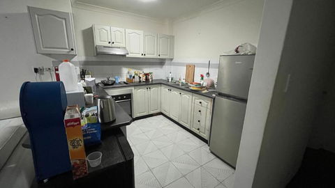 Chippendale 2b1b Female Only - Melbourne Tourism 2