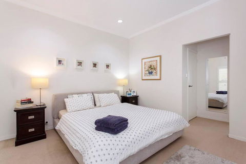City Beach Coastal Family Home With Pool & Sauna - Melbourne Tourism 1