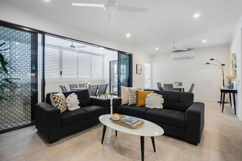 City Escape At Loft Apartments - Cairns CBD - Melbourne Tourism 2
