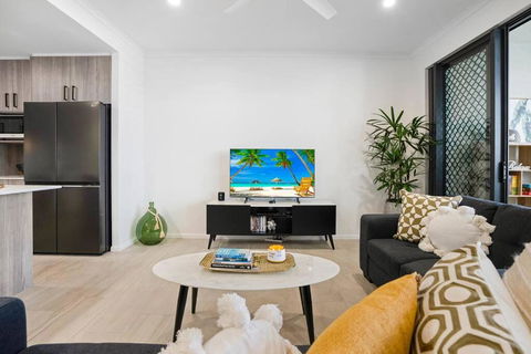 City Escape At Loft Apartments - Cairns CBD - Melbourne Tourism 3