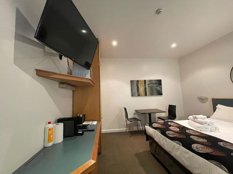 City Ex Hotel Ensuite Room In City 408 - Melbourne Tourism 2