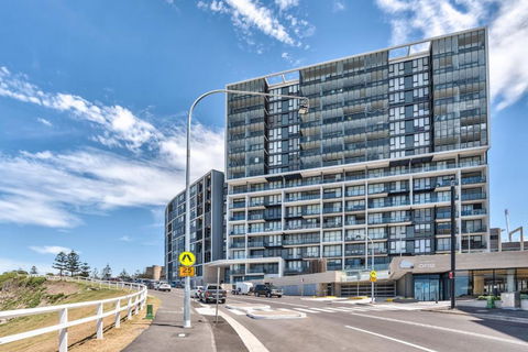 City Snug On Newcastle Beach - Parking Options - Melbourne Tourism 2