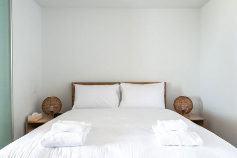 City Views Apt FREE Parking WIFI Gym Pool - Melbourne Tourism 0