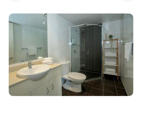 Cityscape Retreat 2 Bedroom Apartment - Melbourne Tourism 3