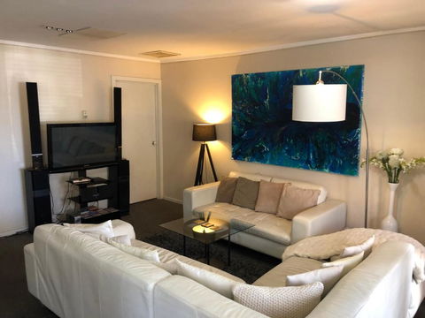 Clayton 2bdr 1bth 1car Unit - Melbourne Tourism 0