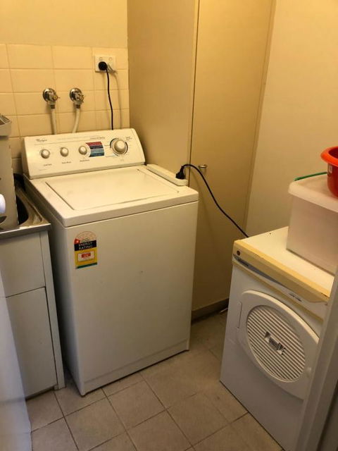 Clayton 2bdr 1bth 1car Unit - Melbourne Tourism 1