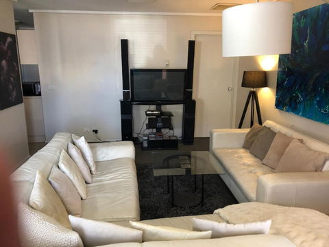 Clayton 2bdr 1bth 1car Unit - Melbourne Tourism 4