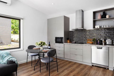 Clematis Villa - Melbourne Tourism 4