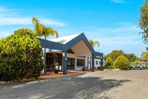 Comfort Inn & Suites Riverland - Melbourne Tourism 0