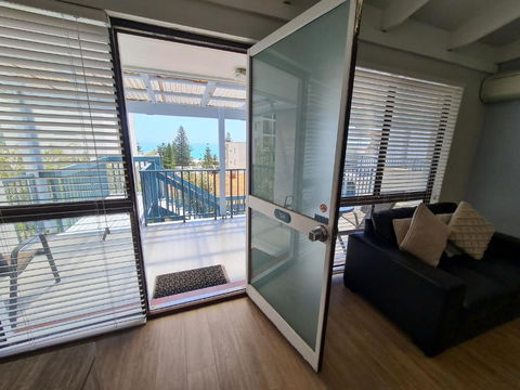 Coastal Living Iconic Scarborough Beach - Melbourne Tourism 4