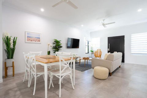 Coastal Villa - Melbourne Tourism 4