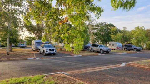 Cobar Caravan Park - Melbourne Tourism 4