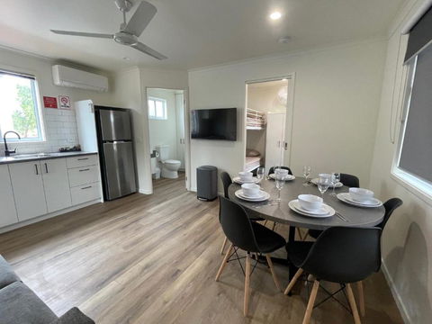 Cobar Caravan Park - Melbourne Tourism 0