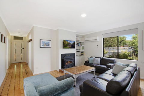 Cobden & Wills & Studio - Melbourne Tourism 3