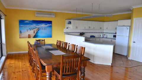 Coffin Bay Retreat - Melbourne Tourism 4