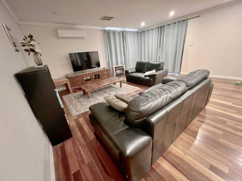 Comfort Getaway - Melbourne Tourism 4