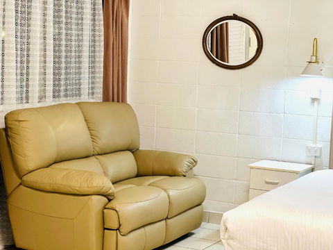 Coffs Windmill Motel - Melbourne Tourism 4