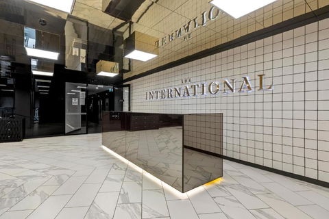 COMPLETE HOST The International Southbank - Melbourne Tourism 1