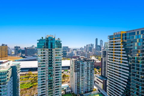 COMPLETE HOST The International Southbank - Melbourne Tourism 3