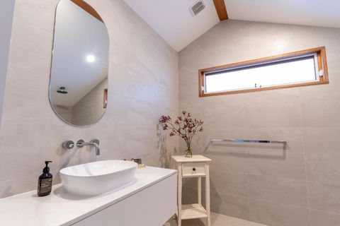 Currajong Retreat - Melbourne Tourism 3