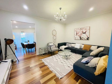 D141 Your Joyful Vacation - Melbourne Tourism 3