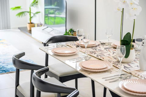 Denham Court 4Br With Central AC & WiFi Near Coles - Melbourne Tourism 1