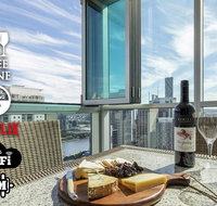 2BR EPIC VIEWS  CBD  2 Cars  Pool Wine Gym Netflix - Melbourne Tourism