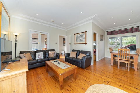 3 Sisters Blue Mountains Cottage - Melbourne Tourism 1