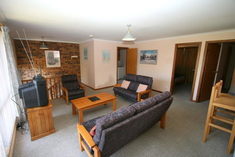 3/9 Park Road, Jindabyne - Melbourne Tourism 0