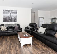 4 Bedroom Inner City Townhouse - SLEEPS 9  - Melbourne Tourism