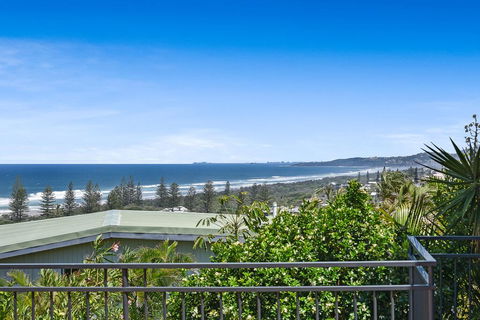 41 Pelican Street, Peregian Beach, Noosa Shire - Melbourne Tourism 2
