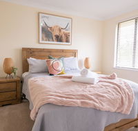 42 Rosemary Lane - Central Orange - Spacious Family Home - Quiet Lane - Melbourne Tourism