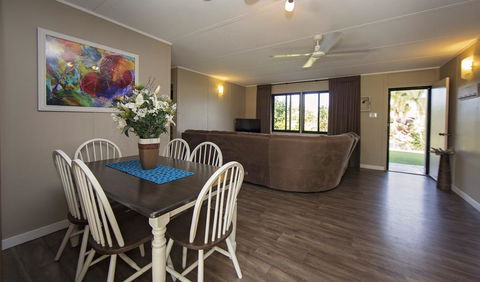 7 McNamara - Wongaling Beach - Melbourne Tourism 1