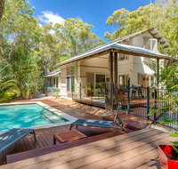 7 Naiad Court - Rainbow Shores Perfect Beach House Swimming Pool and Walk To Beach Aircon Wi-Fi - Melbourne Tourism