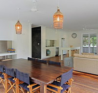 77 Butler Street Byron Bay - Lantana Beach House - Melbourne Tourism
