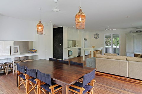 77 Butler Street, Byron Bay - Lantana Beach House - Melbourne Tourism 0