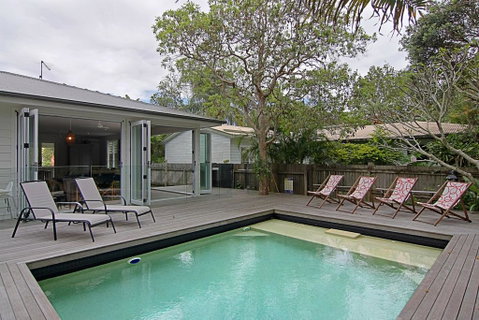 77 Butler Street, Byron Bay - Lantana Beach House - Melbourne Tourism 2