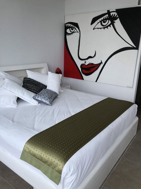 8 ON ELYSEE Alexandra Headland / Mooloolaba Beach - Melbourne Tourism 1