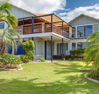90 Cooloola Drive - Rainbow Beach Luxury Beach House Ocean Views - Melbourne Tourism