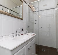 94Best Apartments - Melbourne Tourism