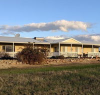 A Better Life Animal Sanctuary FarmStay - Private Two-Bedrooms Lounge Room  Bathroom  Toilet Shared Kitchen - Melbourne Tourism