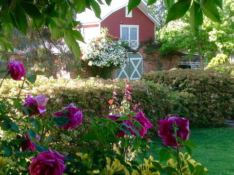 A Country Barn Retreat - Melbourne Tourism 0