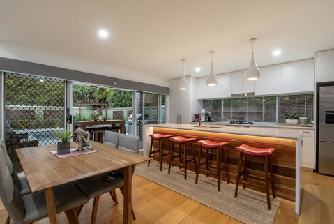 A PERFECT STAY - Byron Sunrise - Melbourne Tourism 2