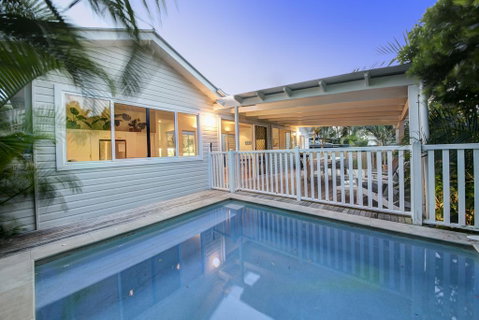 A Summer Cottage - Melbourne Tourism 0