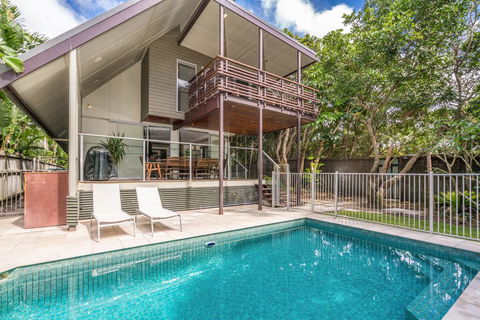 A SWEET ESCAPE - Ariel's - Melbourne Tourism 0