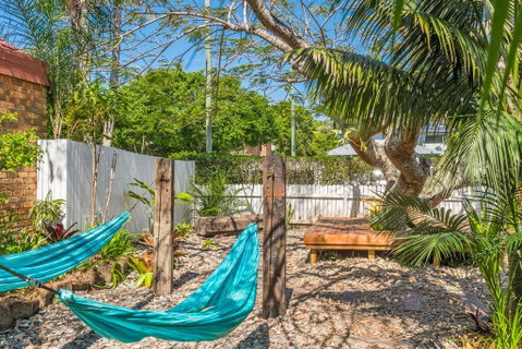 A SWEET ESCAPE - Byron Surf Cottage - Walk To Byron - Melbourne Tourism 1