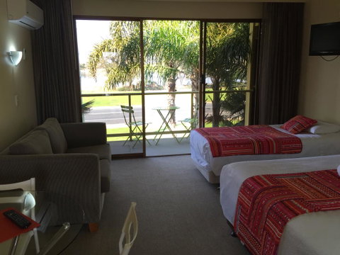 Abel Tasman Waterfront Motel - Melbourne Tourism 3