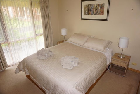Abrigo Apartment - Melbourne Tourism 1