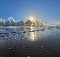 ABSOLUTE BEACH FRONT MACKAY - Comfort Resort Blue Pacific - Melbourne Tourism